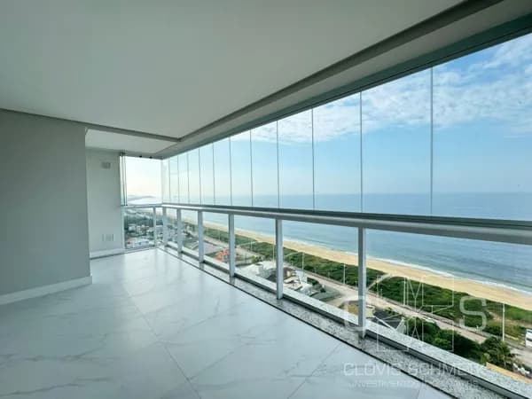 APARTAMENTO PRONTO FRENTE MAR