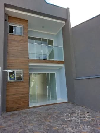 SOBRADO NO CENTRO DE PIÇARRAS