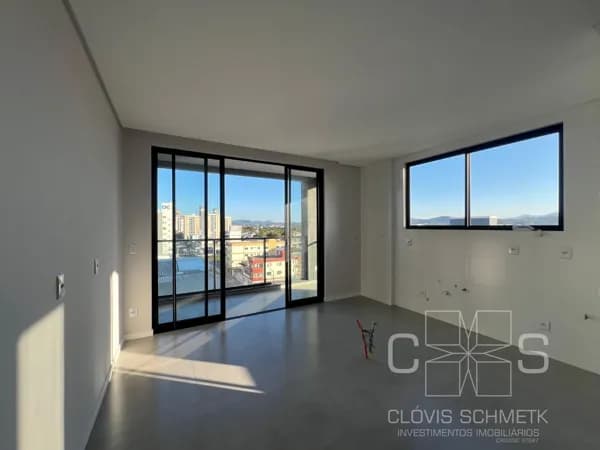 APARTAMENTO NO CENTRO DE PIÇARRAS