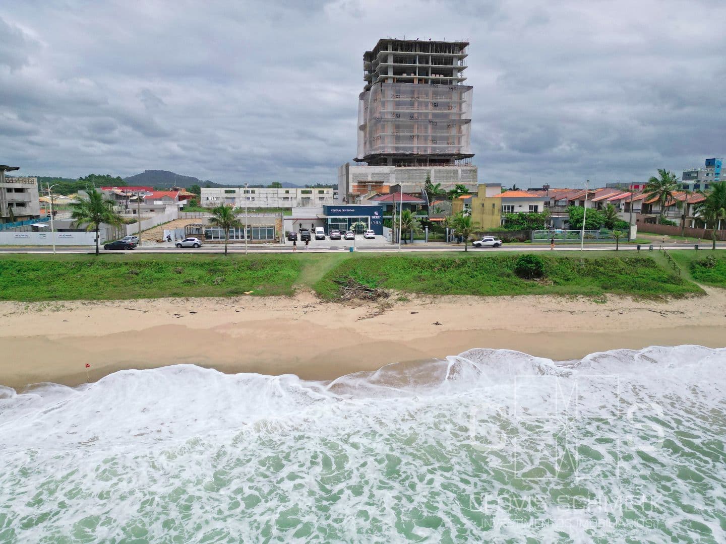 APARTAMENTO NA PLANTA FRENTE MAR