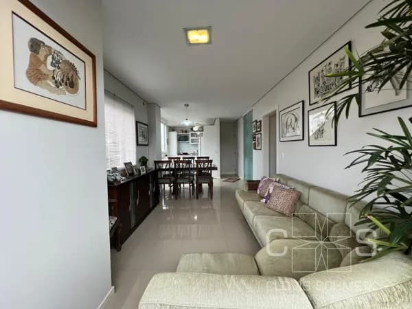 APARTAMENTO A 100 METROS DA PRAIA