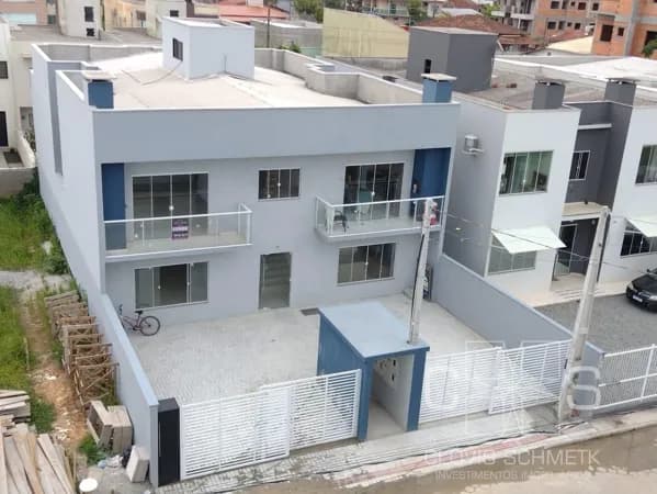 APARTAMENTO DE 3 QUARTOS PRÓXIMO DO MAR