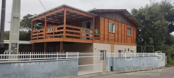 LINDA CASA APENAS 80MT DO MAR.
