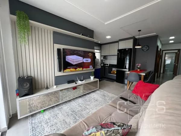CASA COM EDÍCULA E FOGÃO A LENHA, MOBILIADA!