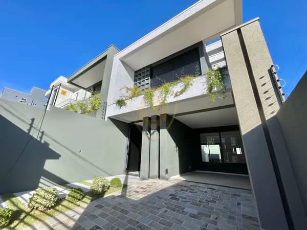 Casa com Churrasqueira