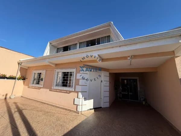 Casa 3 quartos | 5 minutos do centro