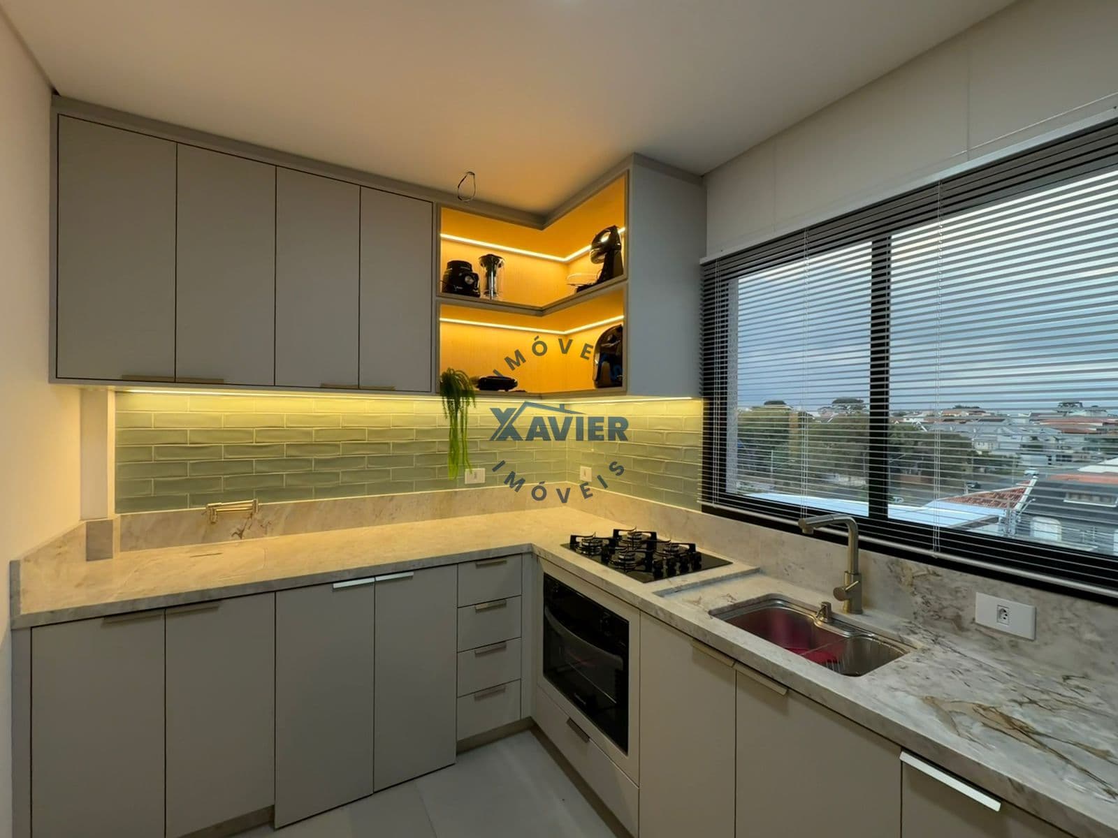 Apartamento mobiliado com churrasqueira perto da UFPR