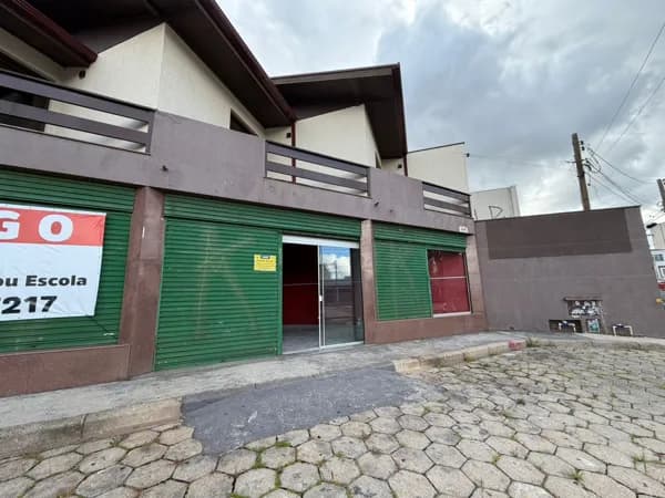 Loja comercial disponível para locação no centro de Campo Largo.