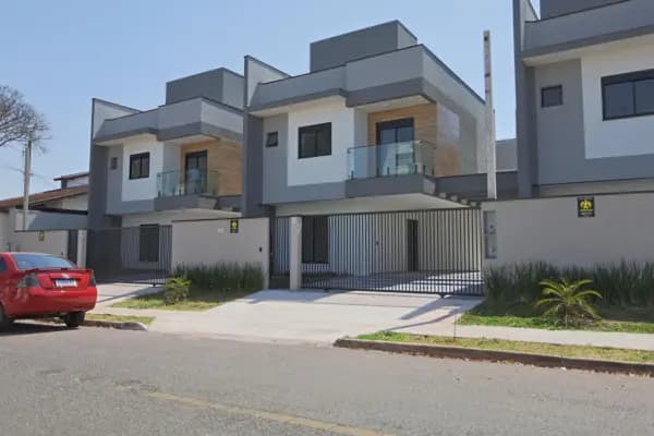 Sobrado à venda no bairro Afonso Pena em São José dos Pinhais/PR