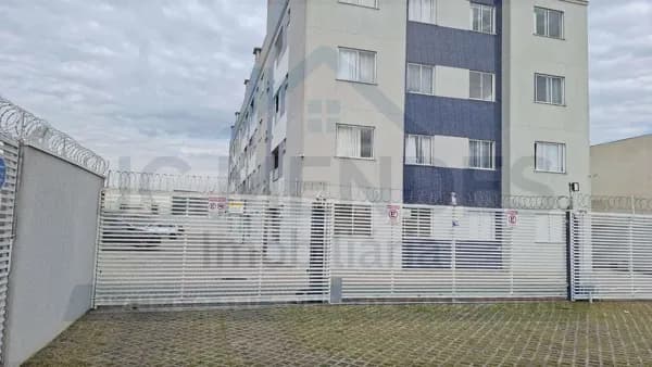 APARTAMENTO À VENDA EM PINHAIS – CONDOMÍNIO SÃO FRANCISCO