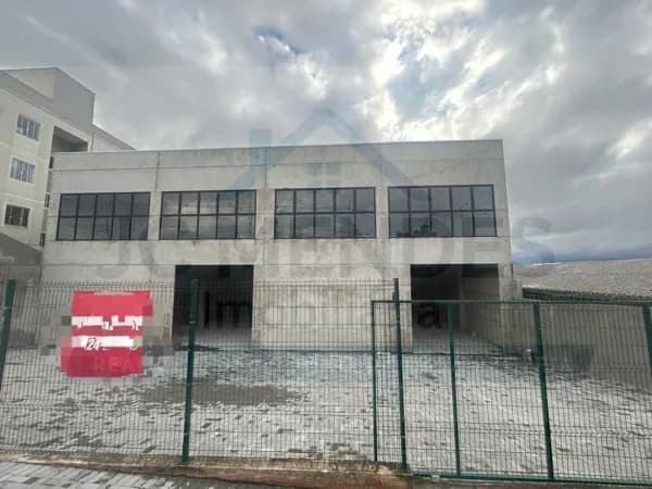 Galpão/Depósito/Armazém em Colombo - Atuba
