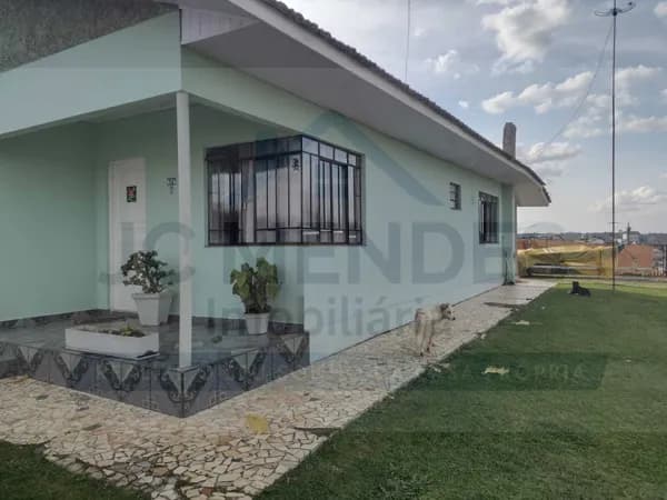 Casa em Campina Grande do Sul - Centro