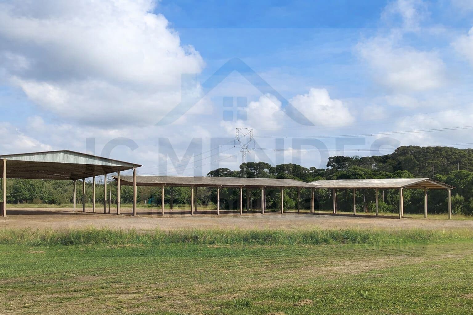 Galpão/Depósito/Armazém em São José dos Pinhais - Cachoeira