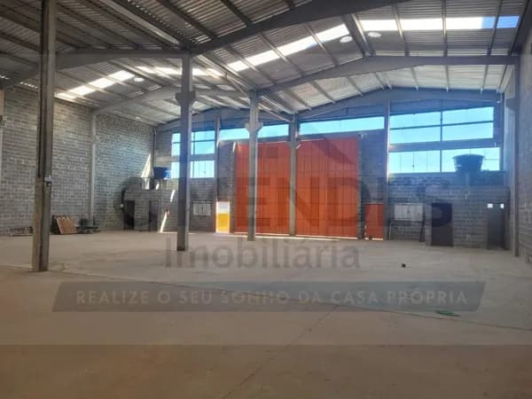 ✨ Barracão – Oportunidade imperdível para locação em Colombo! ✨