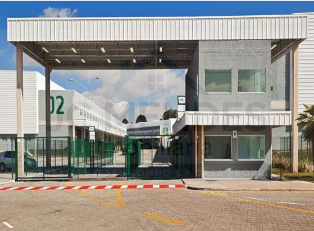 Galpão/Depósito/Armazém em São José dos Pinhais - Costeira