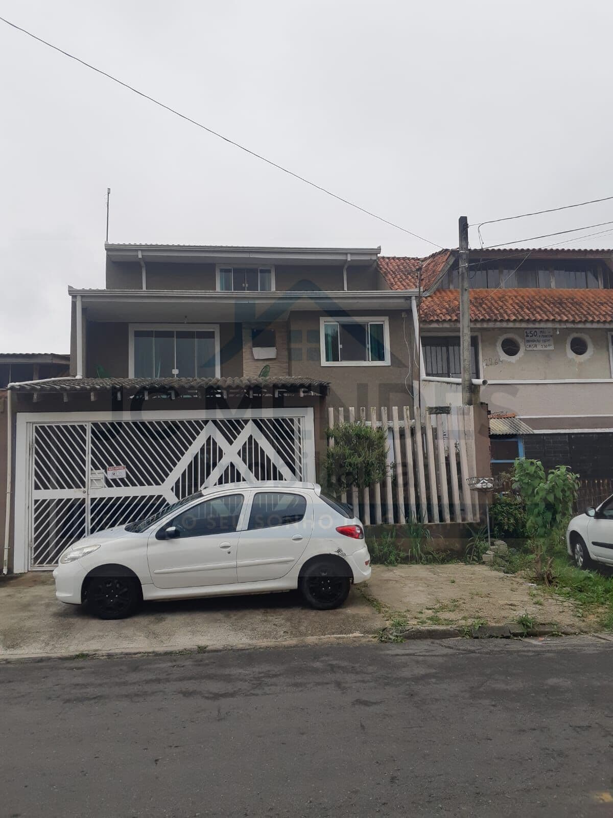 Casa em Pinhais - Alto Tarumã
