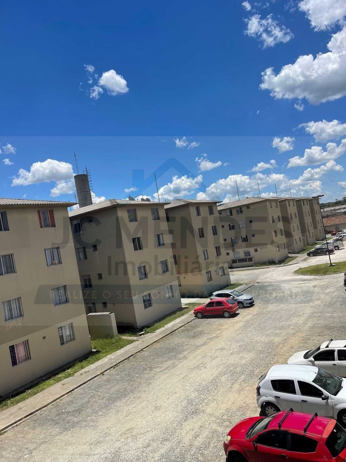 Apartamento em Colombo - Jardim São Gabriel