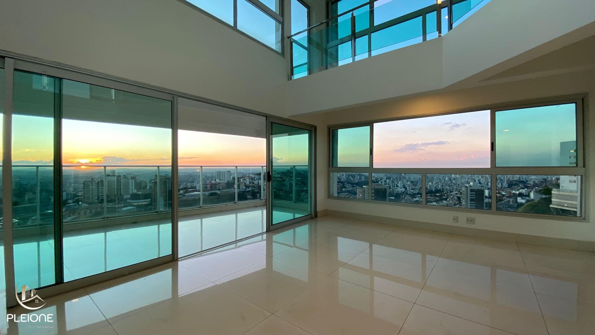 Apartamento Cobertura Triplex á venda no bairro anta Lúcia, Belo Horizonte/MG