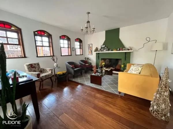Casa á venda no bairro Santa Lúcia, Belo Horizonte/MG