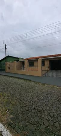 Casa à venda no bairro Contorno 3 quartos - Ponta Grossa/PR