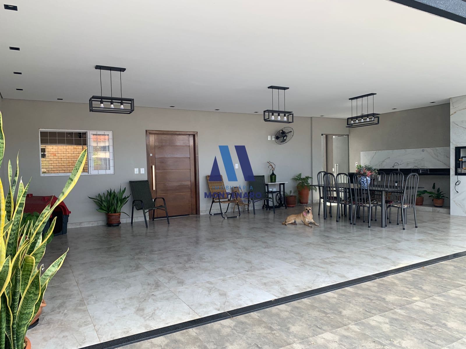 EXCELENTE CASA A VENDA NO BAIRRO RESIDENCIAL SANTA CRUZ (DO LADO DO DOCA VETORAZZO)