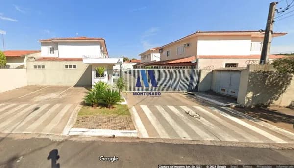 Casa em Condomínio - Jardim Vitória Régia