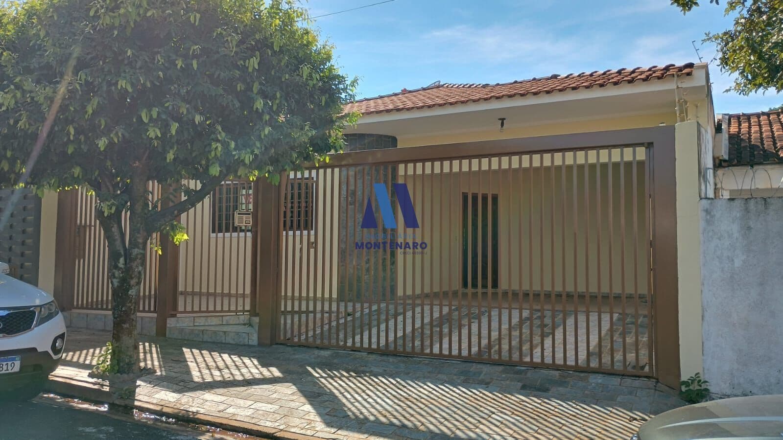 CASA Á VENDA NO CAPARROZ