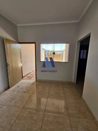 CASA À VENDA EM CEDRAL