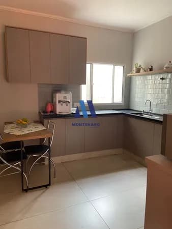 CASA À VENDA COM EDÍCULA NO MACEDO TELLES II
