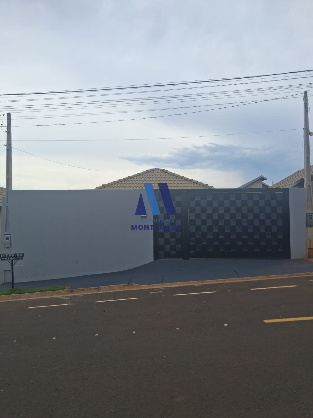 CASA Á VENDA NO MARIA CLARA