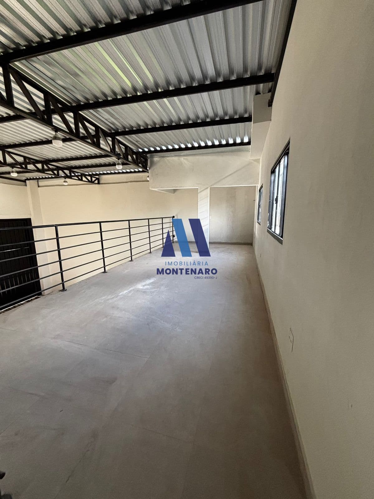 SALÃO COMERCIAL À VENDA NO ASCOLO MARTIN