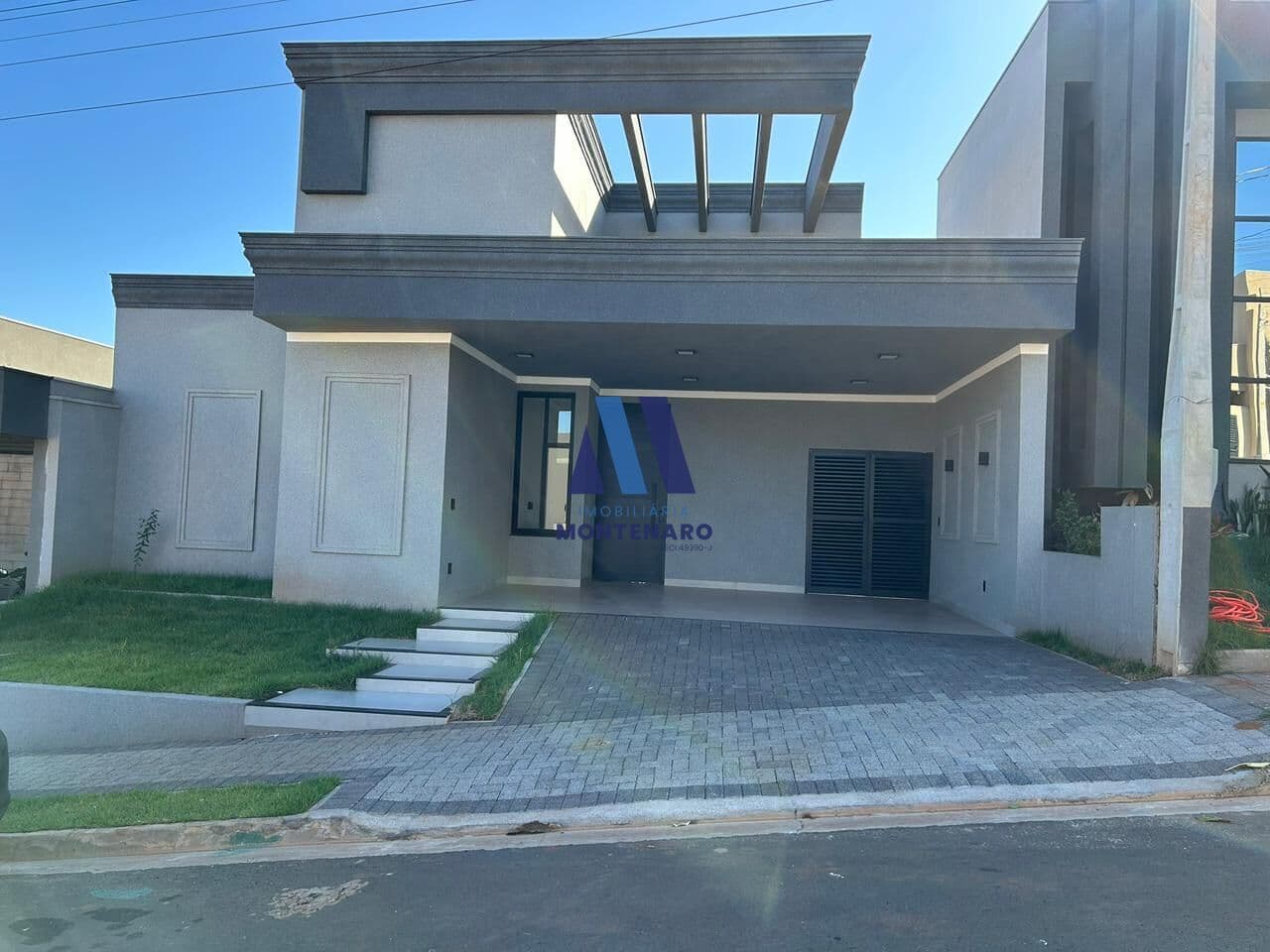 CASA Á VENDA NO MARIA JÚLIA