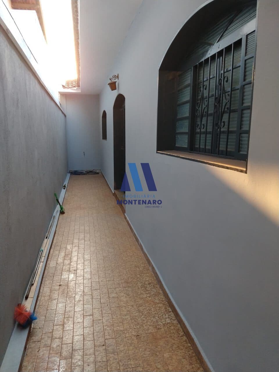 CASA À VENDA NO JD ACLIMAÇÃO