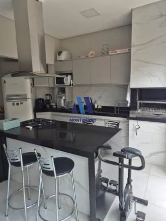 Casa à venda no Pq das Amoras I