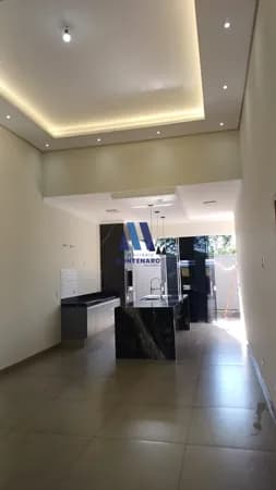 CASA À VENDA PRÓXIMA AO SÃO DEOCLECIANO