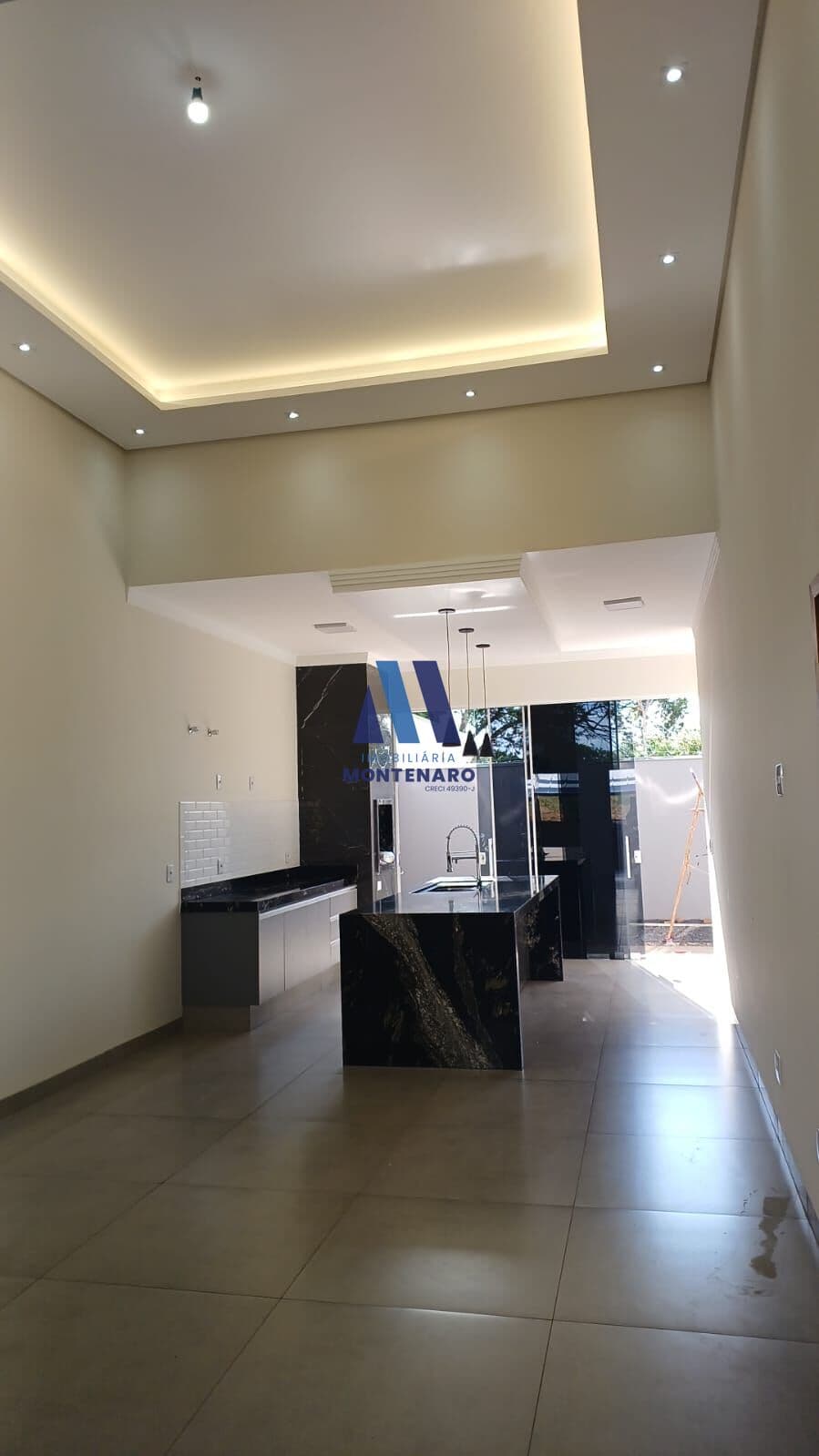 CASA À VENDA PRÓXIMA AO SÃO DEOCLECIANO