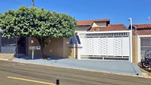 CASA À VENDA NO PQ DAS AMORAS I