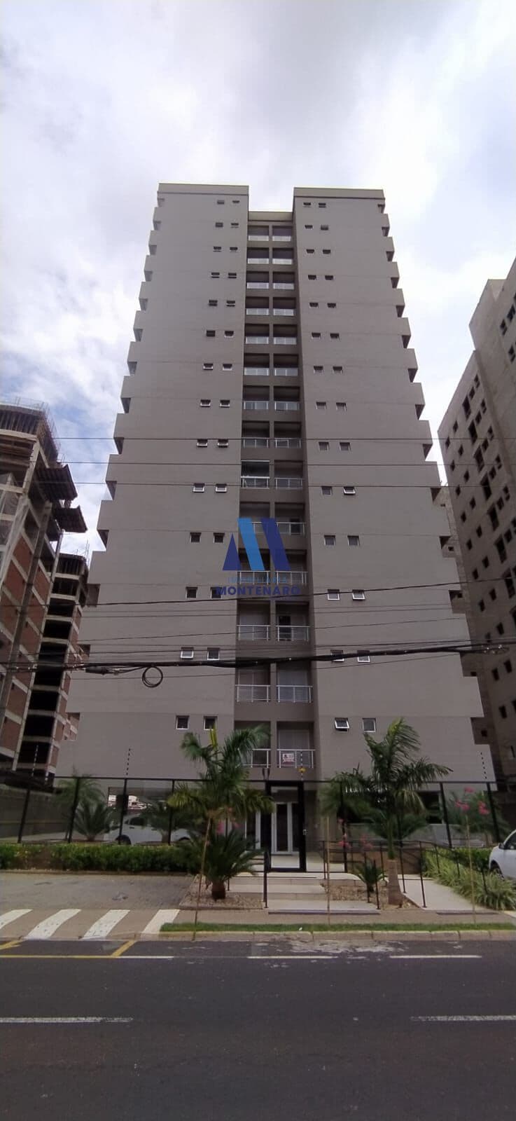 APARTAMENTO À VENDA NO EDÍFICO LAS VEGAS