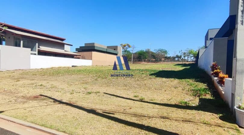 TERRENO À VENDA NO CONDOMÍNIO ALPHAVILLE