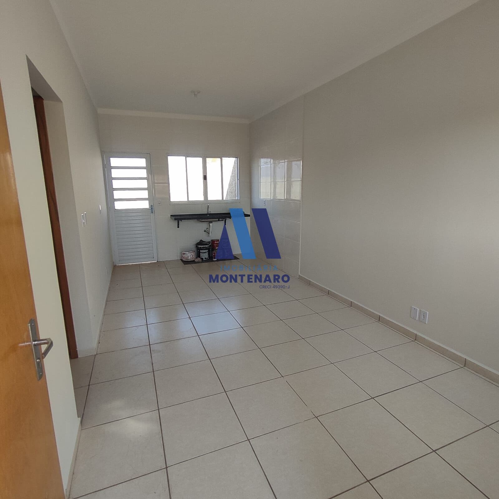 CASA À VENDA EM CEDRAL
