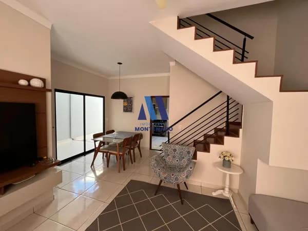Duas casas á venda no Macedo Telles I