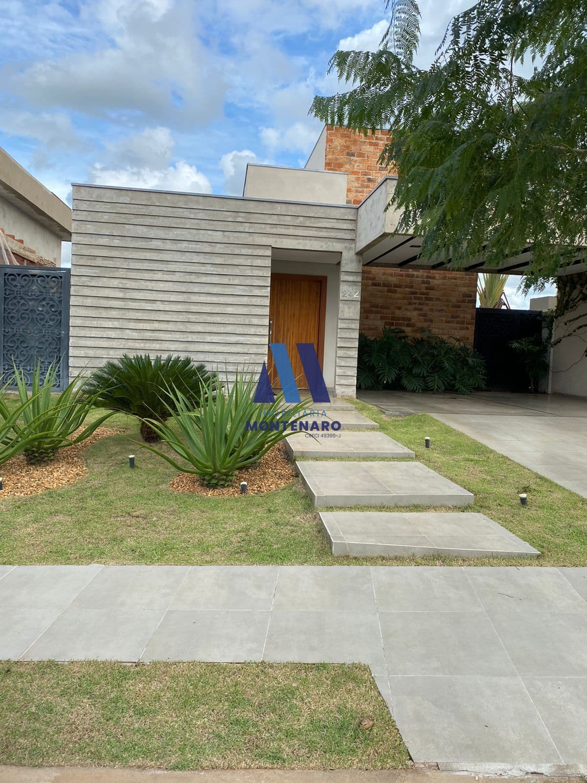 Linda casa no condomínio Buona Vita