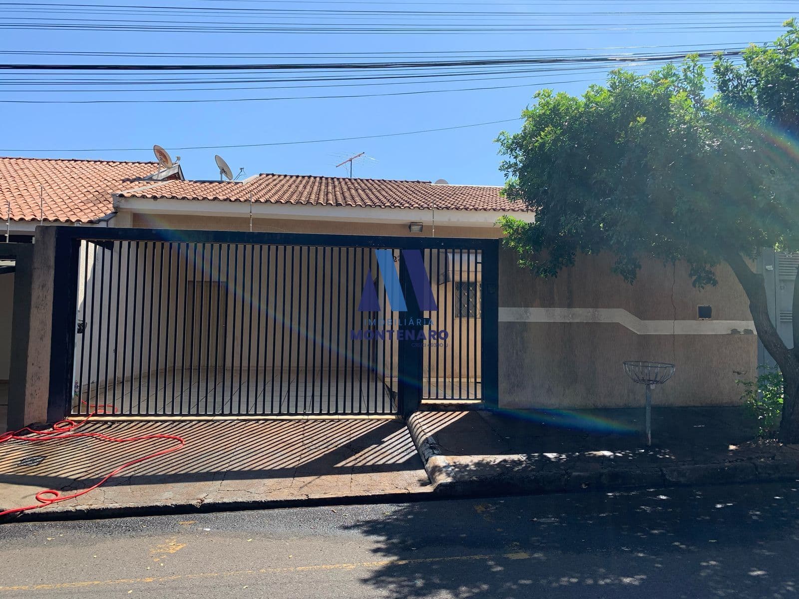 CASA À VENDA NO GISETE