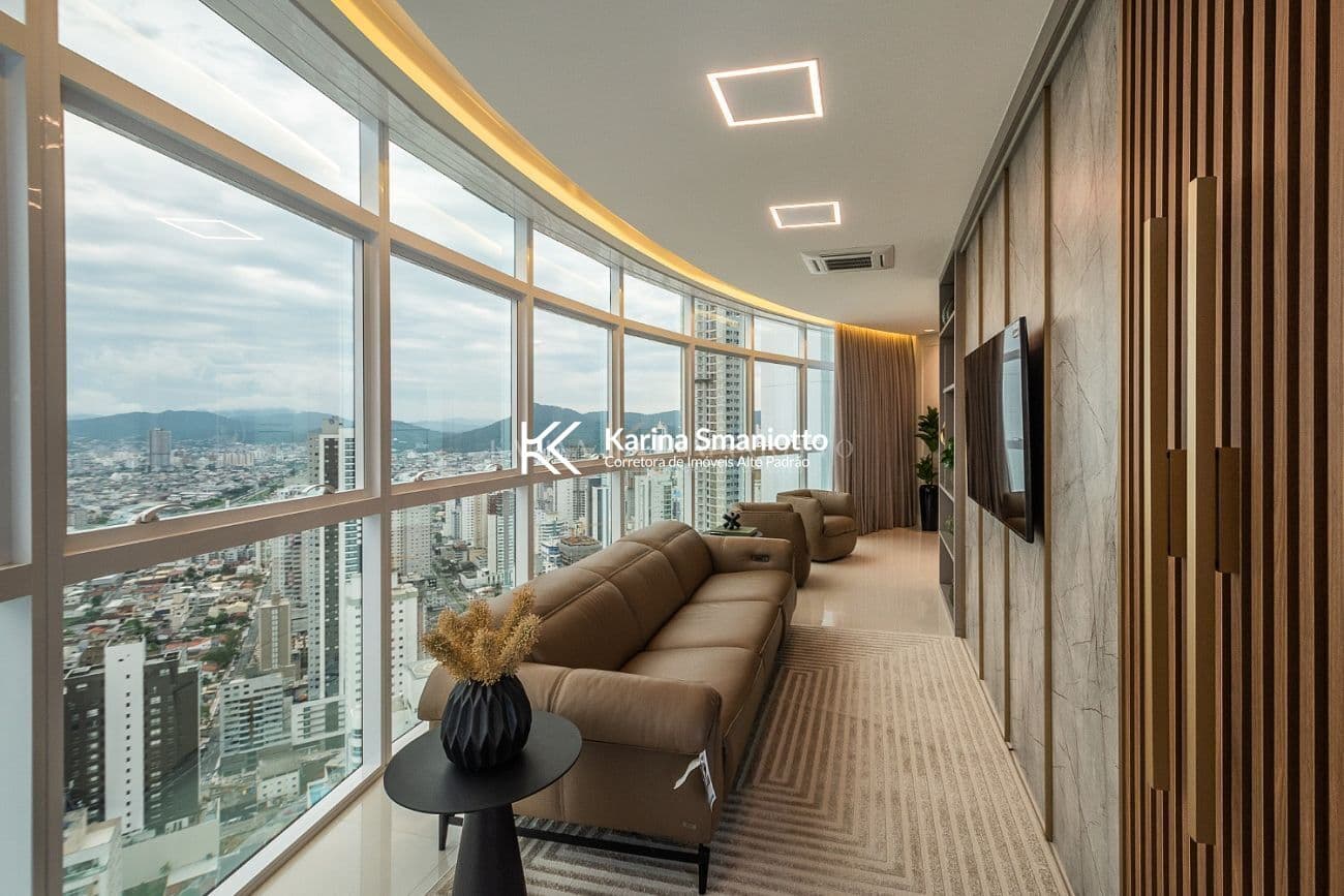COBERTURA COM VISTA PANORÂMICA DE BALNEÁRIO CAMBORIÚ