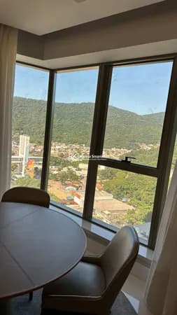 Apartamento frente mar em Balneário Camboriú