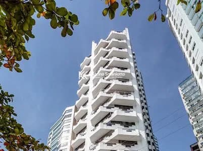 Apartamento frente mar no Edifício Notre-Dame, Balneário Camboriú