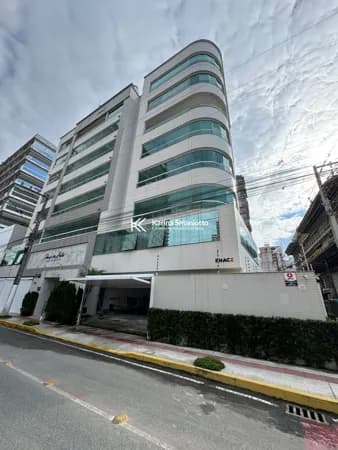 Apartamento próximo ao mar em Porto Belo