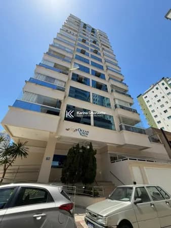 Apartamento quadra mar em Itapema