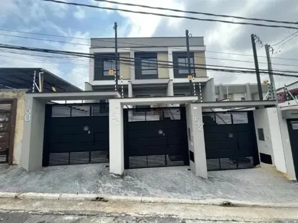 Sobrado Padrão para Venda em Vila Araguaia São Paulo-SP