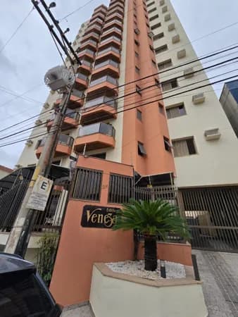 Apartamento Padrão - Edifício Veneza